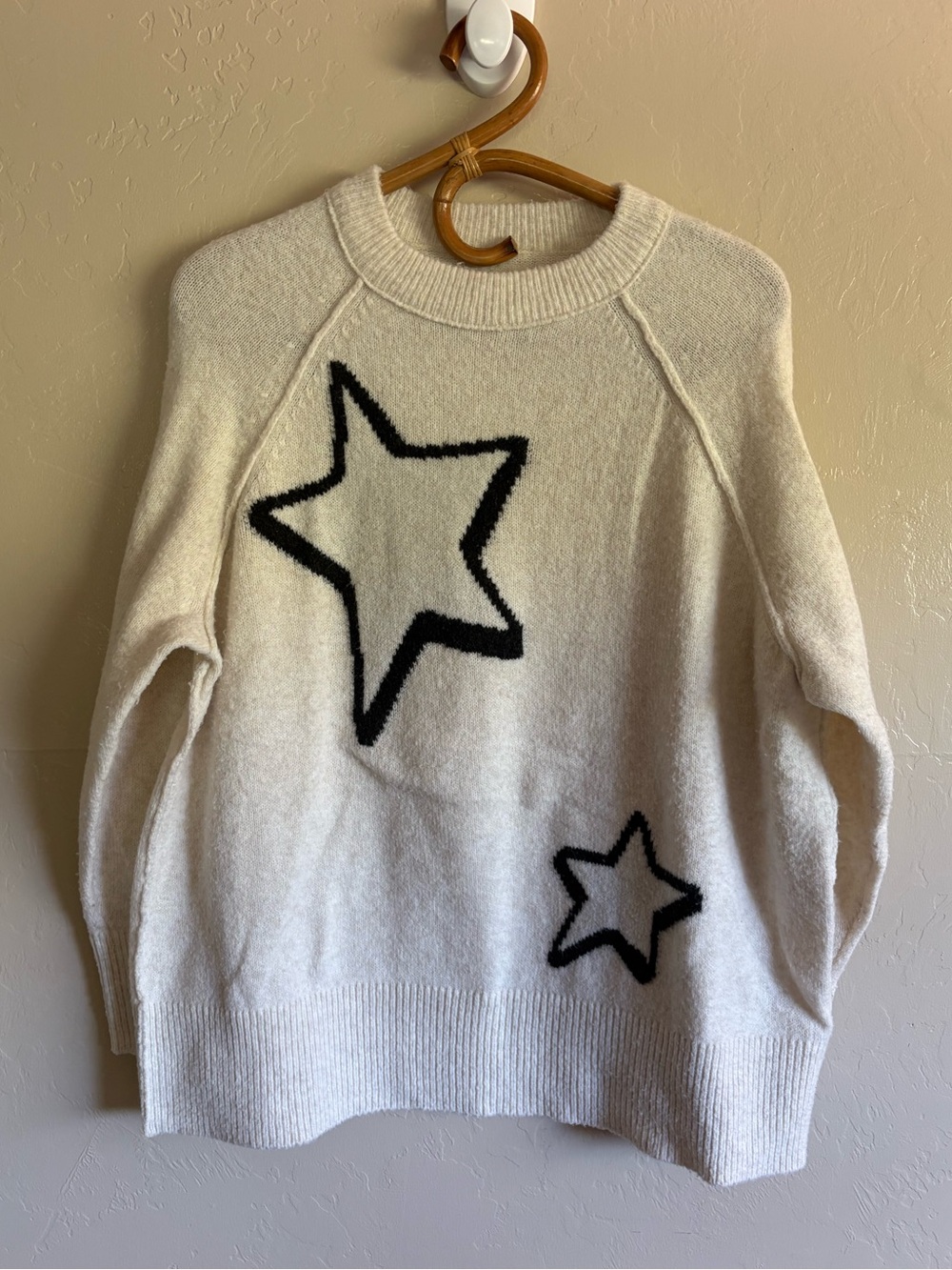 Aerie UnReal Crewneck Star Print Baggy Loose Fit Cream Black Sweater Size XS